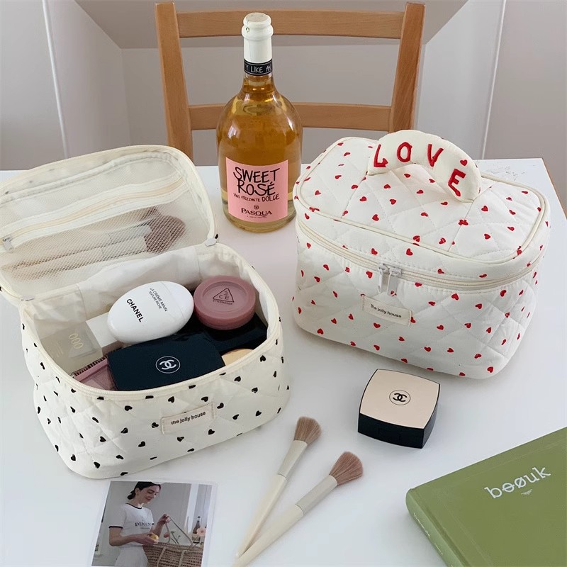 2024 new high-end makeup bag, large-capacity portable for women, hand-held storage bag for skin care products, and toiletry bag full figure