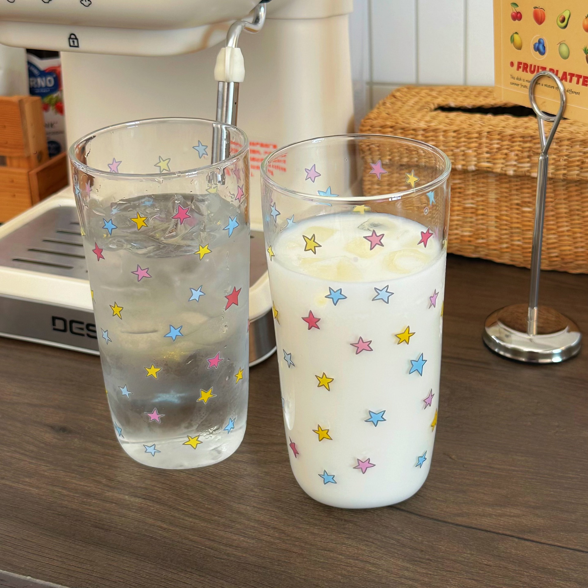Colorful star-shaped glass cups, high appearance level, girlish heart, summer juice cups, cold drink cups, large-capacity breakfast milk cups details Picture