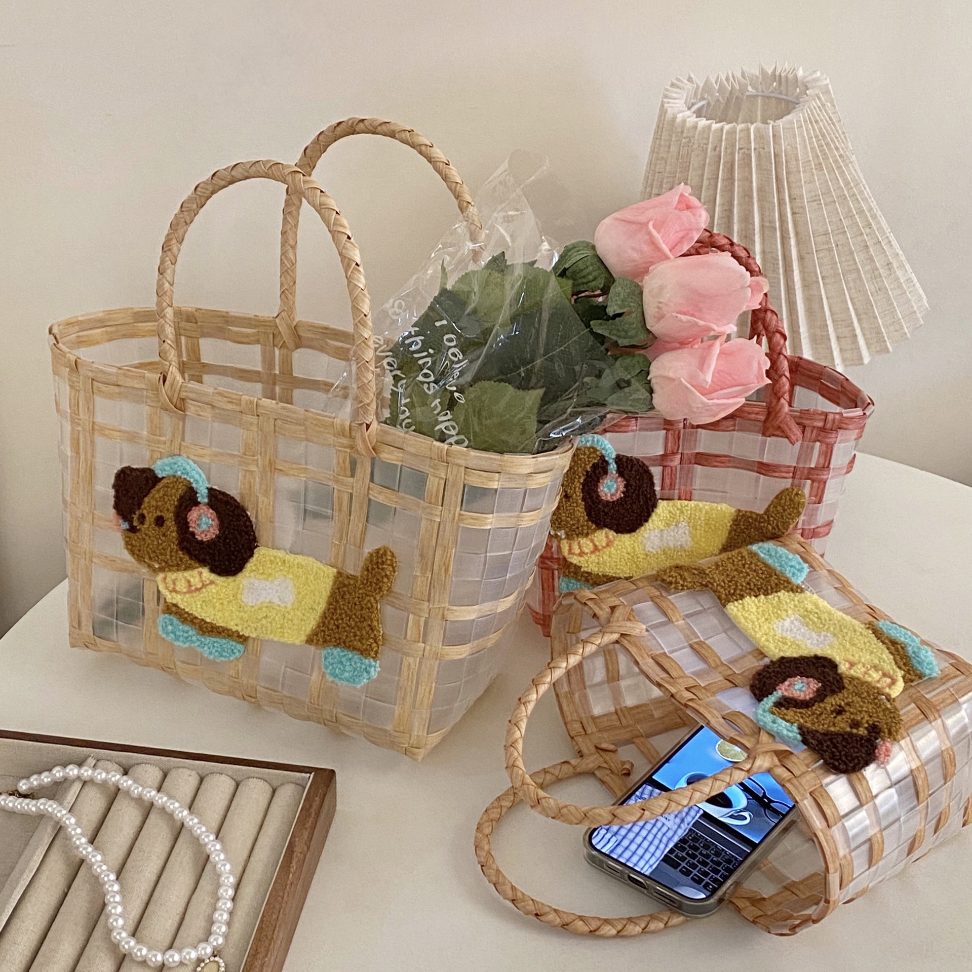 Cute little dog handbag, small carrying bag, shopping woven vegetable basket bag, versatile for commuting to work, small carrying bag Application Scenario
