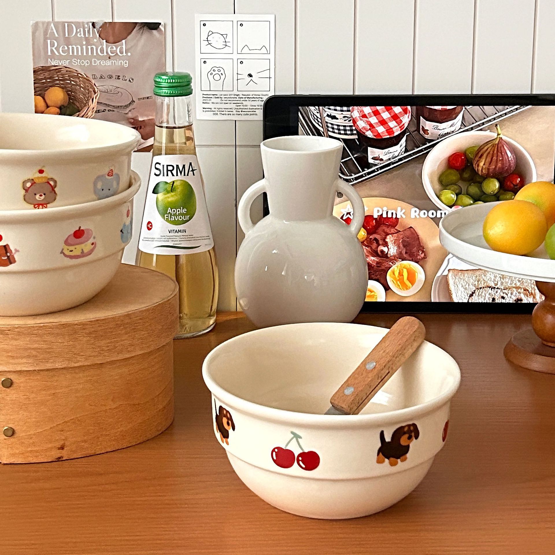 "ins matte cartoon ceramic noodle bowl with milk and milk, home with a girlish heart, drinking soup and porridge, breakfast yogurt bowl, rice bowl. details Picture