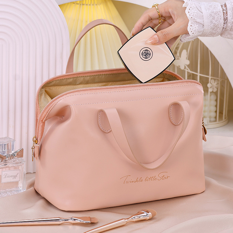 A new French-style handbag with a high level of appearance, large capacity, large size, high-end feel, fashionable storage, commuting portability, and PU cosmetics details Picture