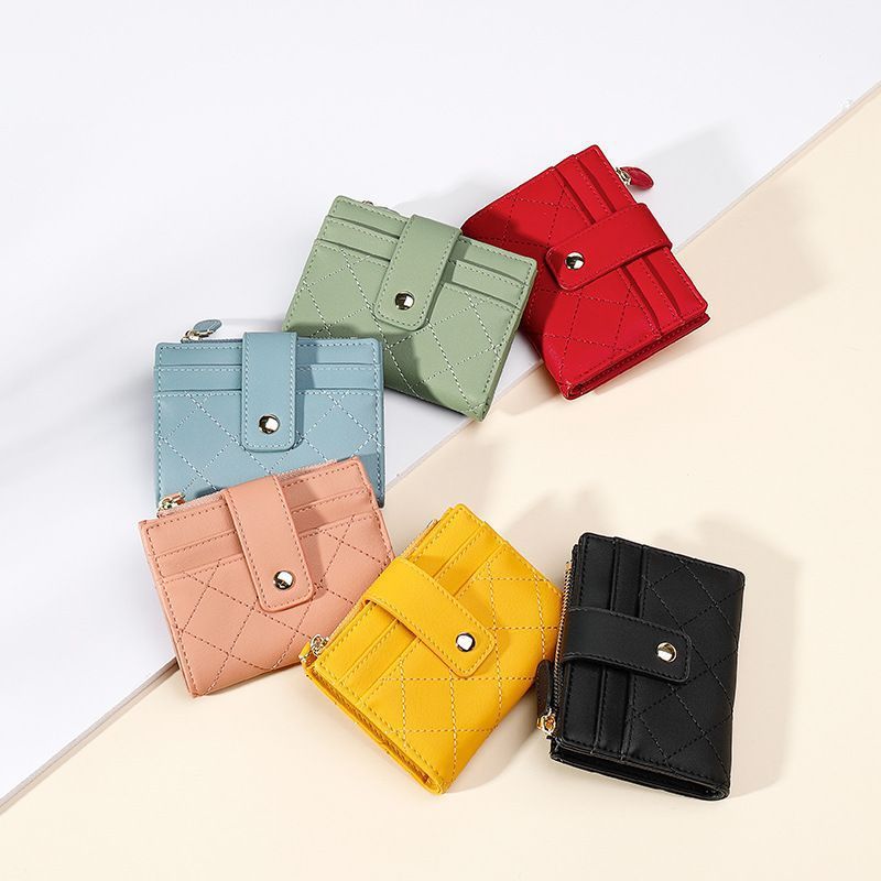 New women's wallet short solid color card bag 2023 Summer Women's Wallet zipper coin purse wholesale Application Scenario
