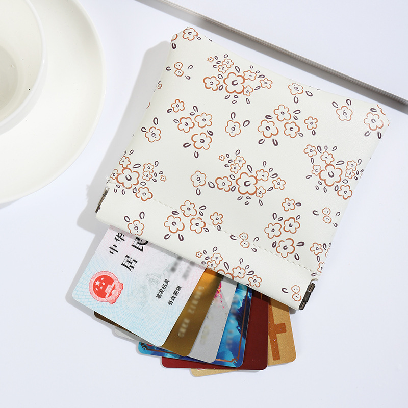 New camellia storage bag, self-closing wired earphone storage bag, PU coin purse, mini portable lipstick details Picture