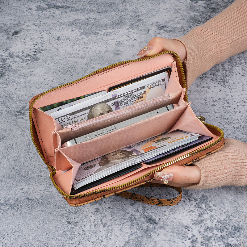 A popular Korean cartoon bear wallet for foreign trade, a cute lady's coin purse, large-capacity zipper ID card holder details Picture