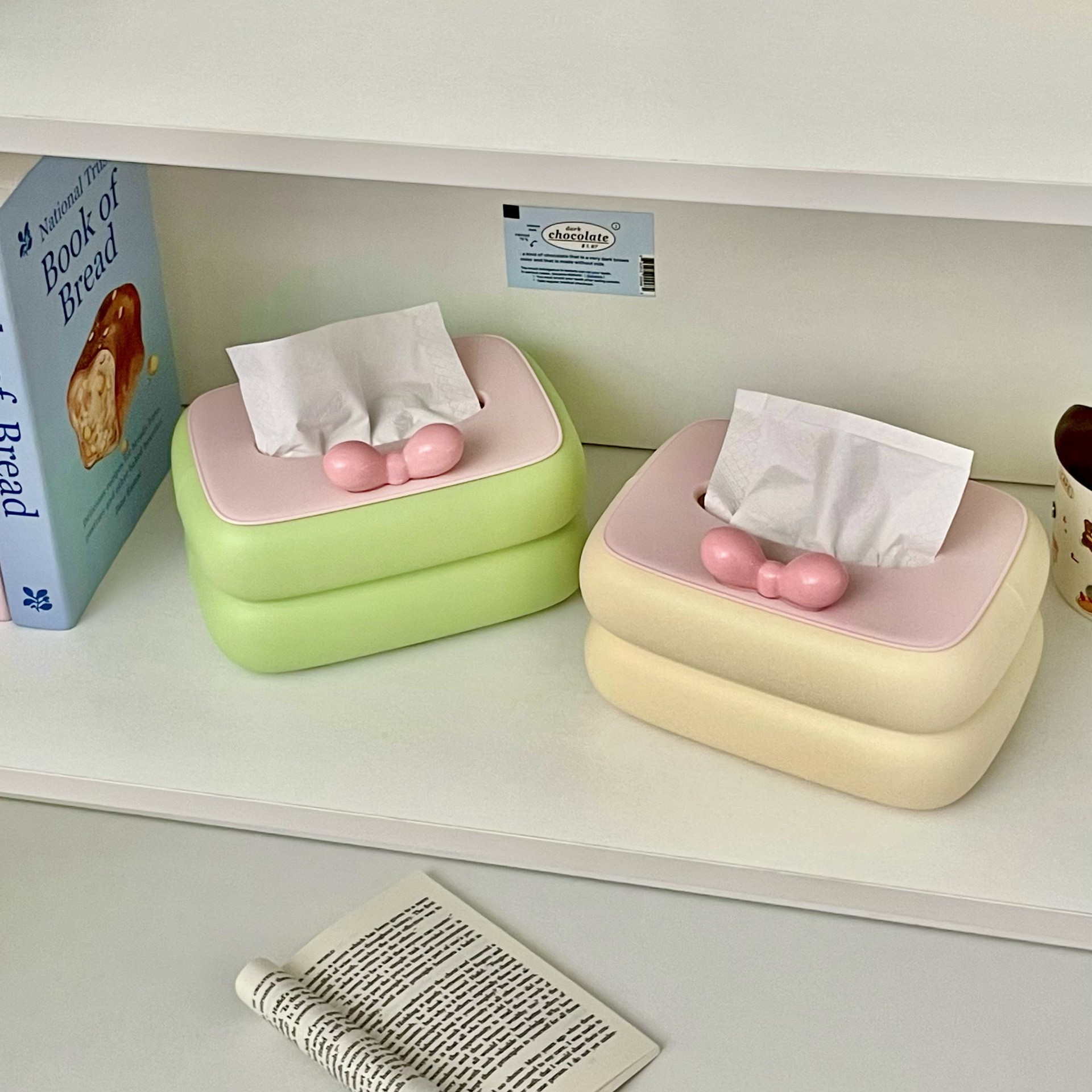 Dopamine tissue box, home living room table, coffee table, napkin box, high-end plastic tissue box, storage tissue box Application Scenario