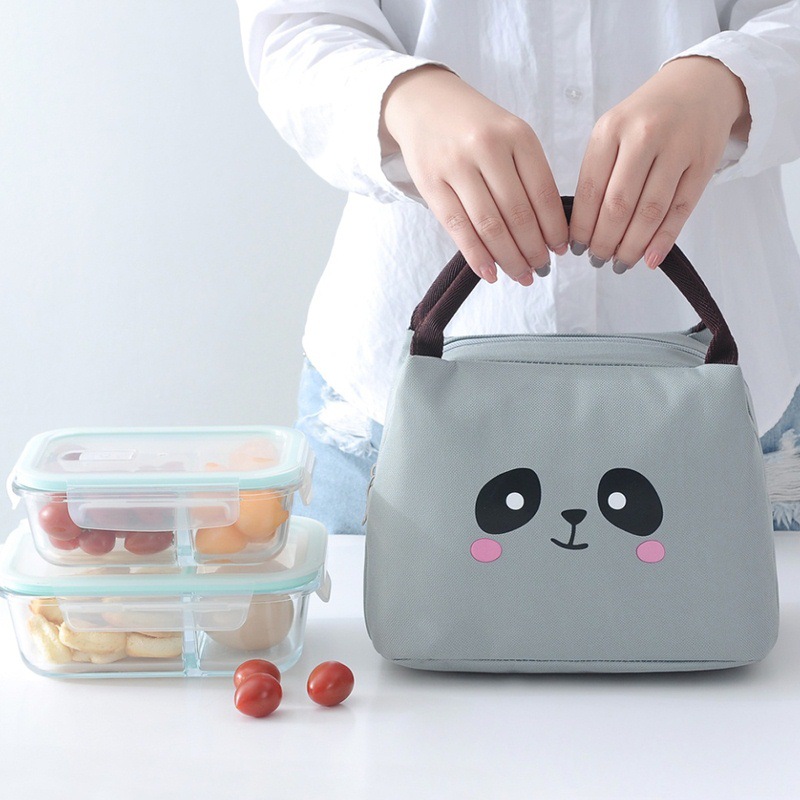 Cute pet series student and office worker hand-held lunch box bags, Oxford cloth picnic bags, children's lunch bags, bento bags wholesale Application Scenario