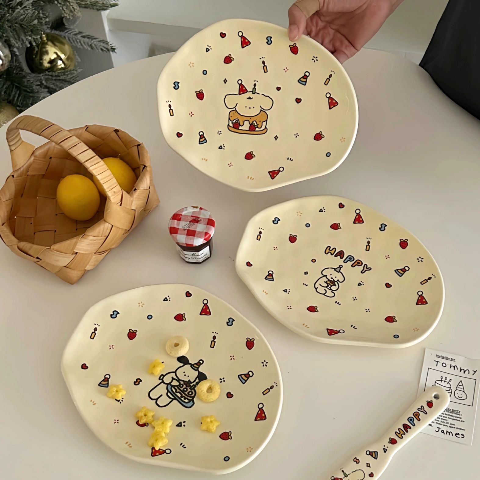 Ins-style irregular dessert plate, cute cake, dog illustration, cream-colored breakfast plate, ceramic household tableware details Picture