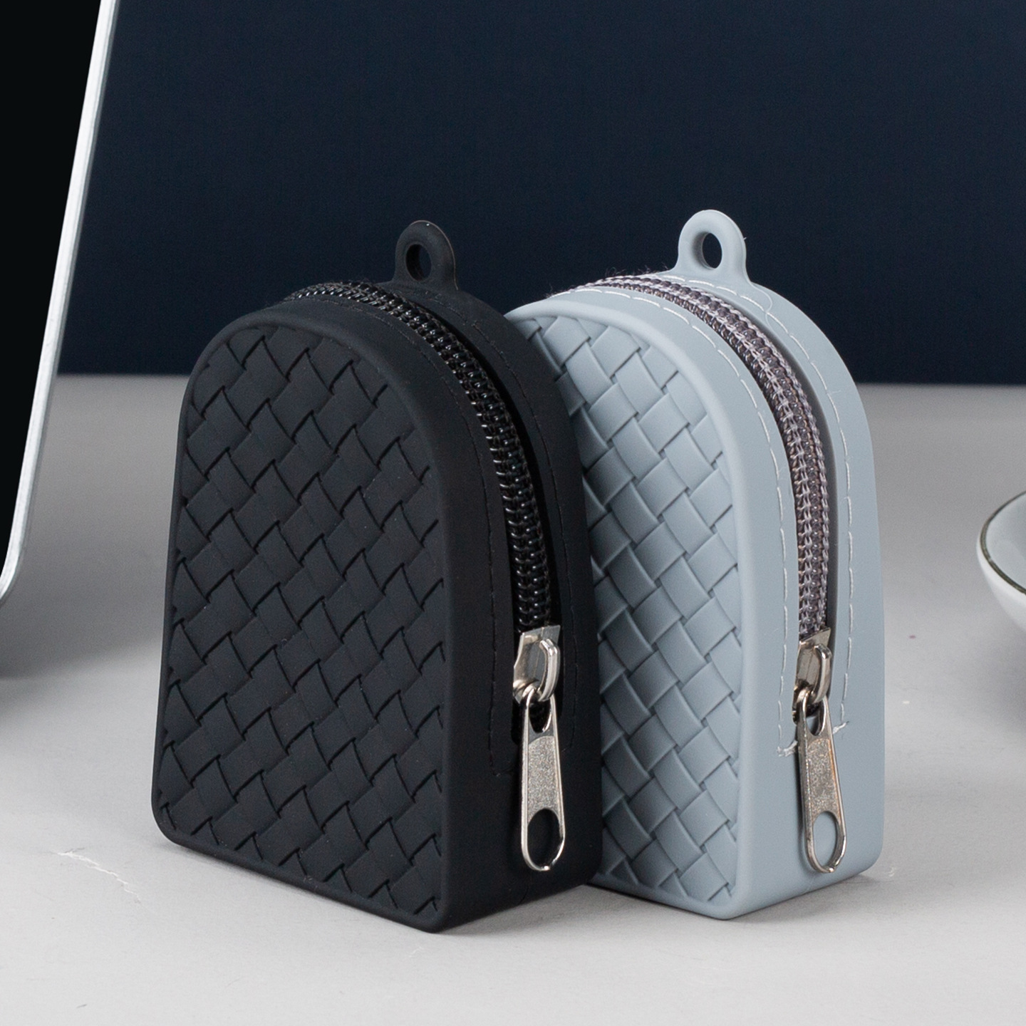 Silicone bag for women 2025 new versatile vertical mobile phone small bag for women, Korean version soft pu mini key case details Picture
