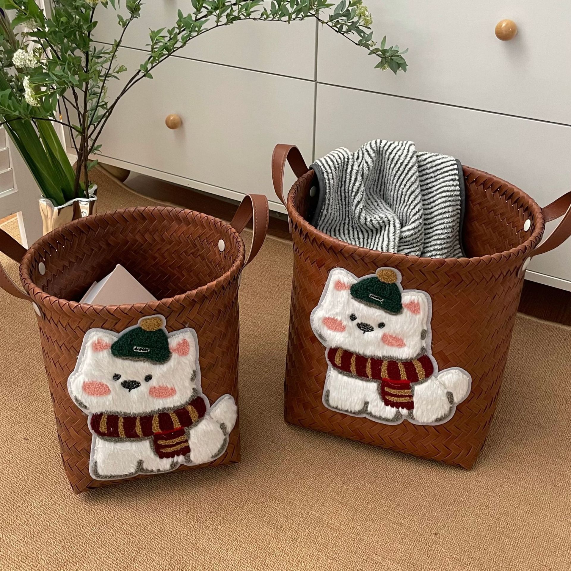 Retro imitation rattan woven dirty clothes basket for household use, large-capacity, high-appearance-level snack, toy, sundries, underwear organization basket and storage basket full figure