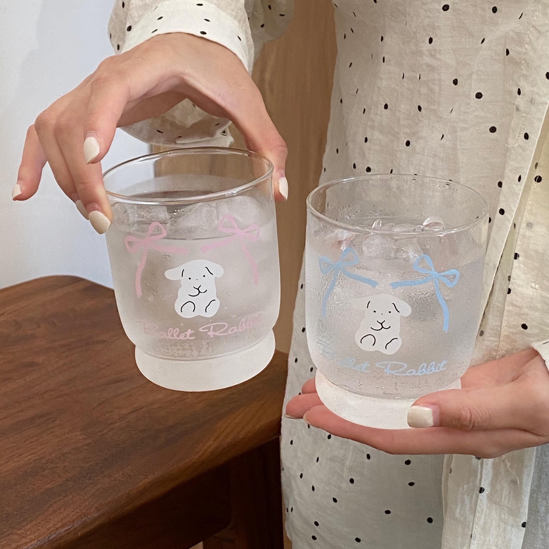 Glass cups, high-end cups, niche Instagram cartoon bow rabbit, home breakfast cups, juice cups, milk cups details Picture