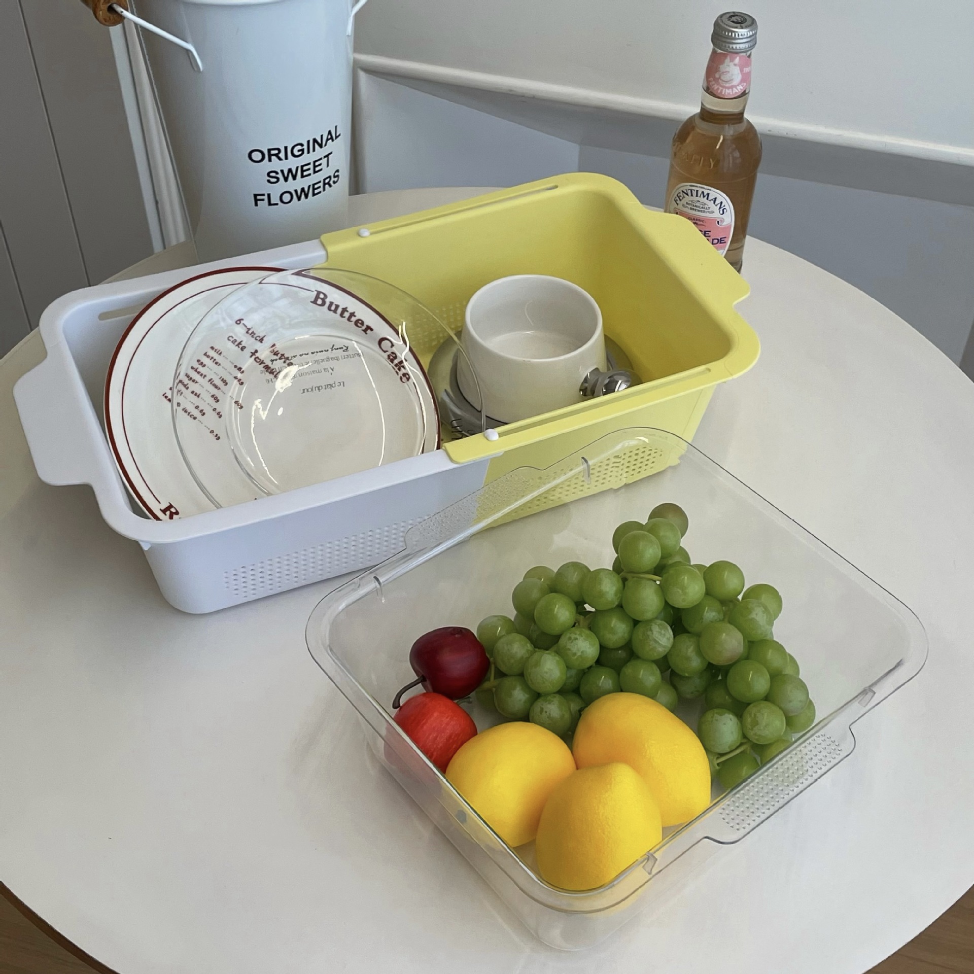 Retractable draining basket, macaron-colored double-layer dual-purpose multi-functional fruit plate, vegetable basket, home kitchenware Application Scenario