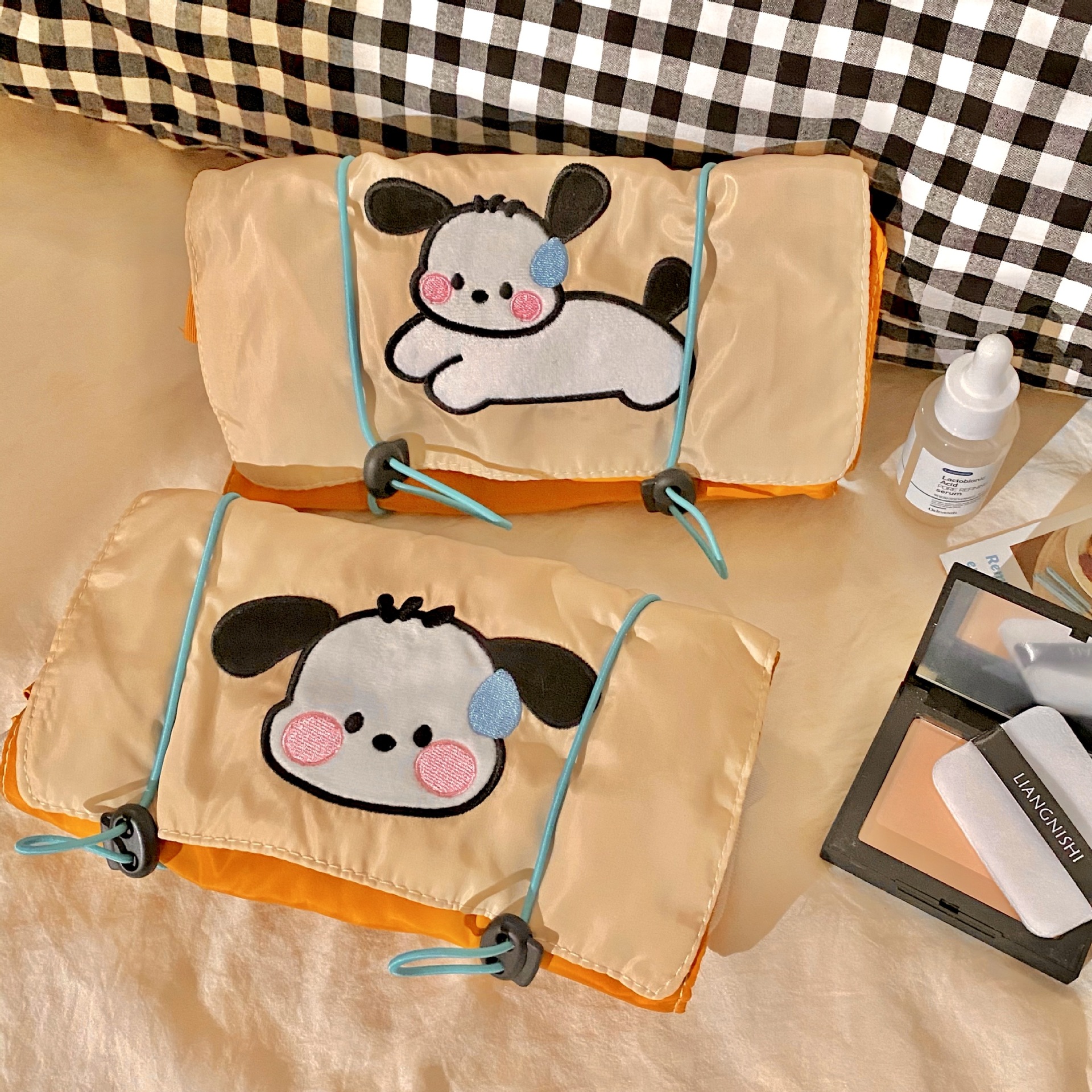 The 2024 new Blush Dog makeup bag is a portable, large-capacity, super popular travel cosmetics storage bag and a portable toiletry bag full figure