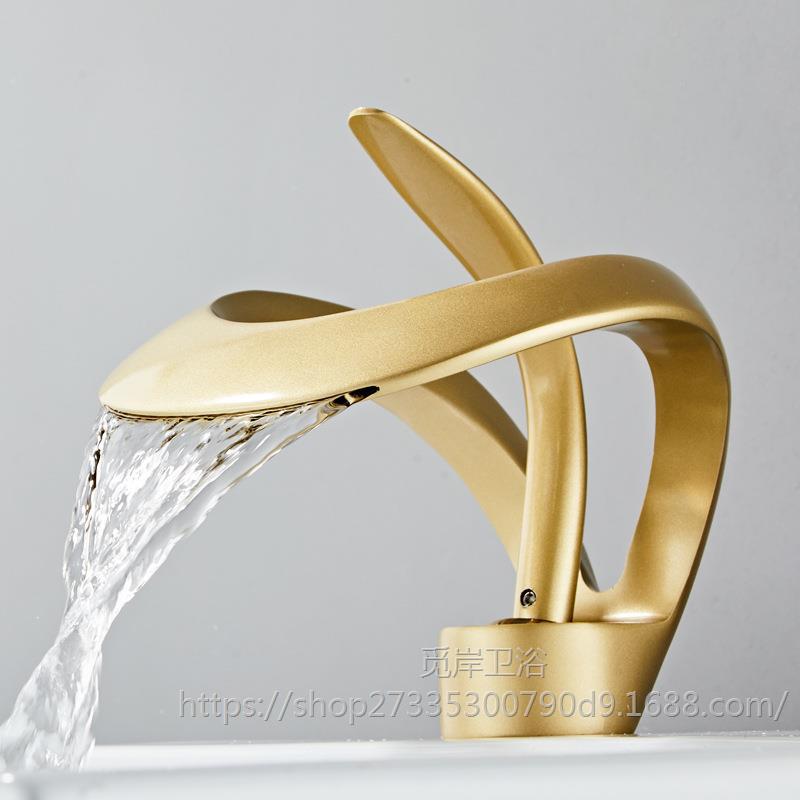 Cross-border bathroom, waterfall faucet, cold and hot water, creative hand washing, washbasin, washbasin, all copper, for villa household use Application Scenario