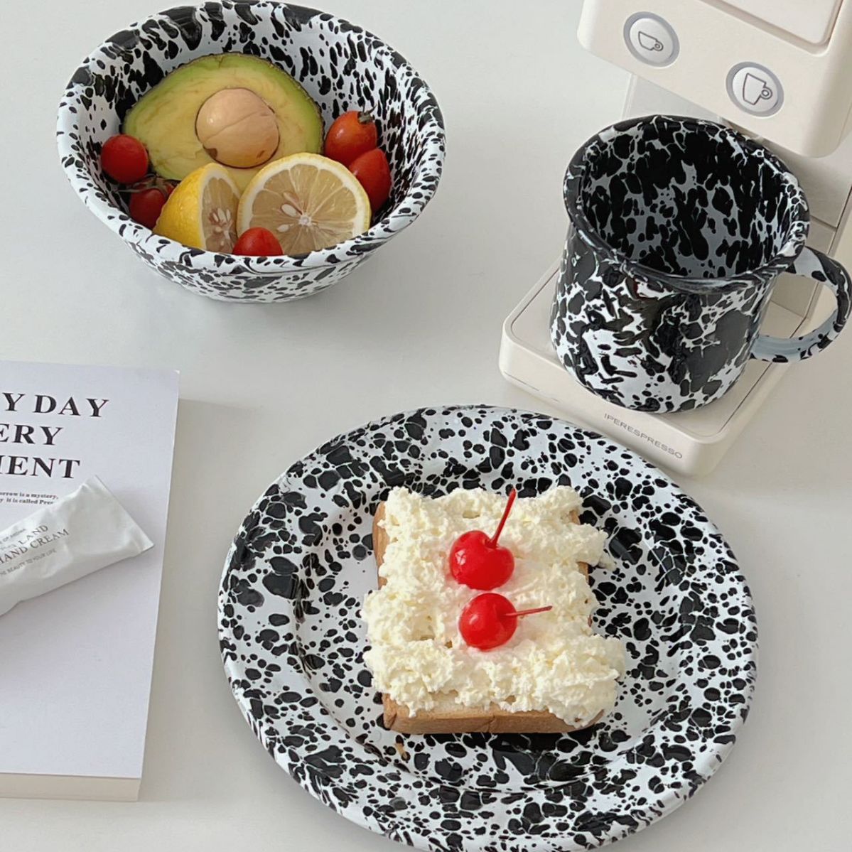 Retro enamel ink-wash tableware, Korean inS-style breakfast bread plate, yogurt cereal bowl, mug set Specification drawing