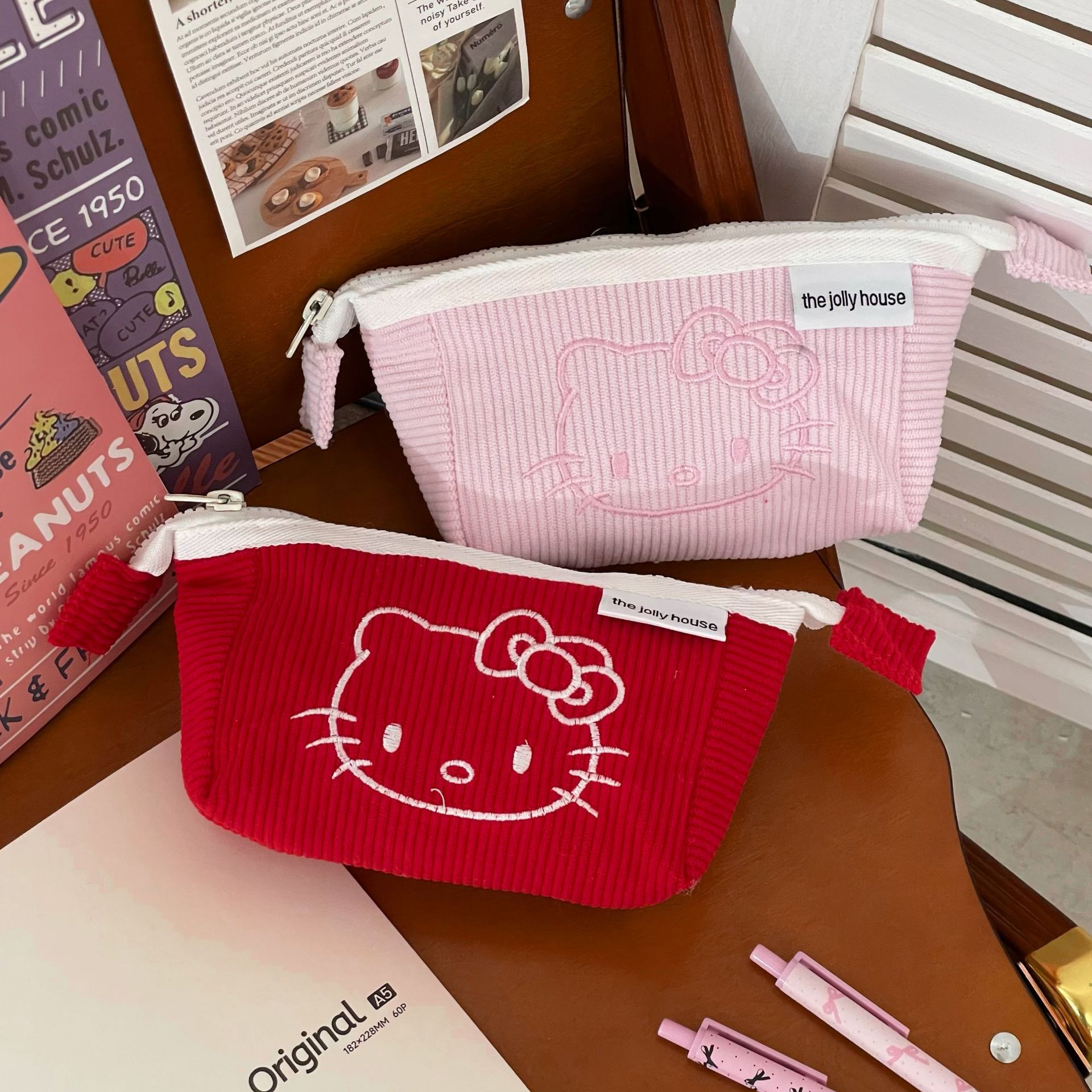 High appearance level, cute girl pen case, ins corduroy, large capacity stationery box, student desktop stationery storage bag for girls full figure