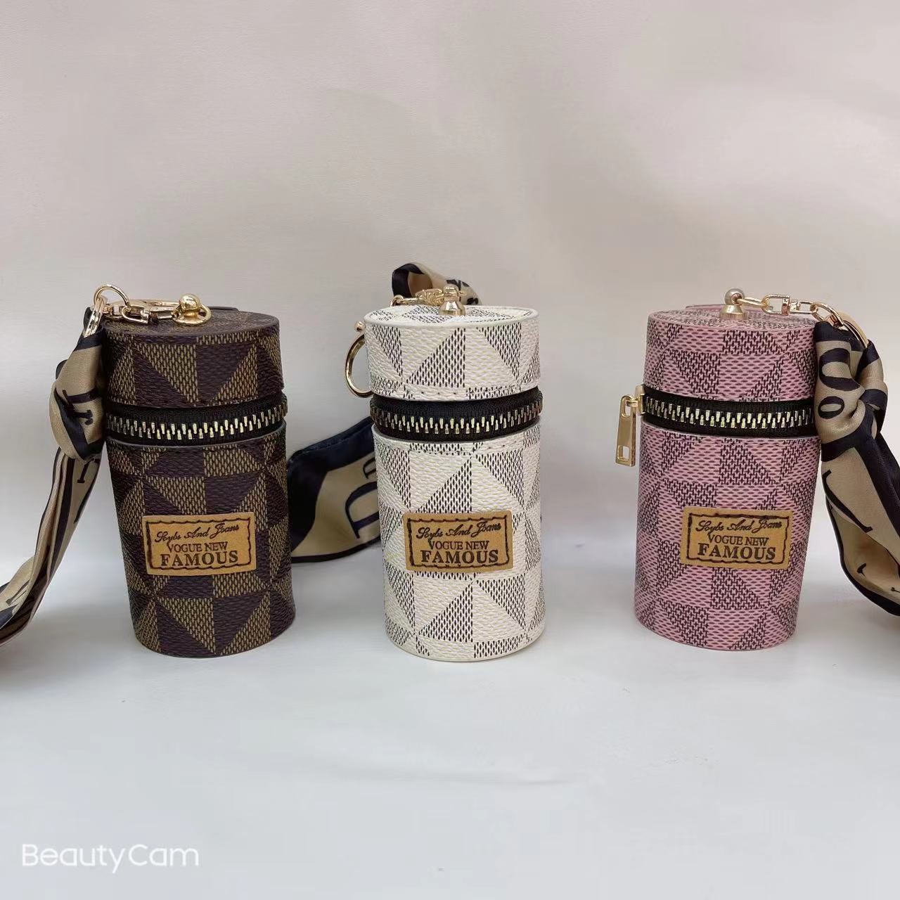 European and American classic coin purse 2023 new compact bag, pendant mouth, red envelope, mini keychain bag details Picture
