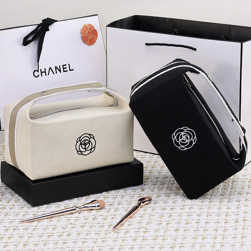 New fashionable portable lipstick, high-end camellia, mobile phone, watch, key, canvas hand-held makeup bag, storage bag full figure