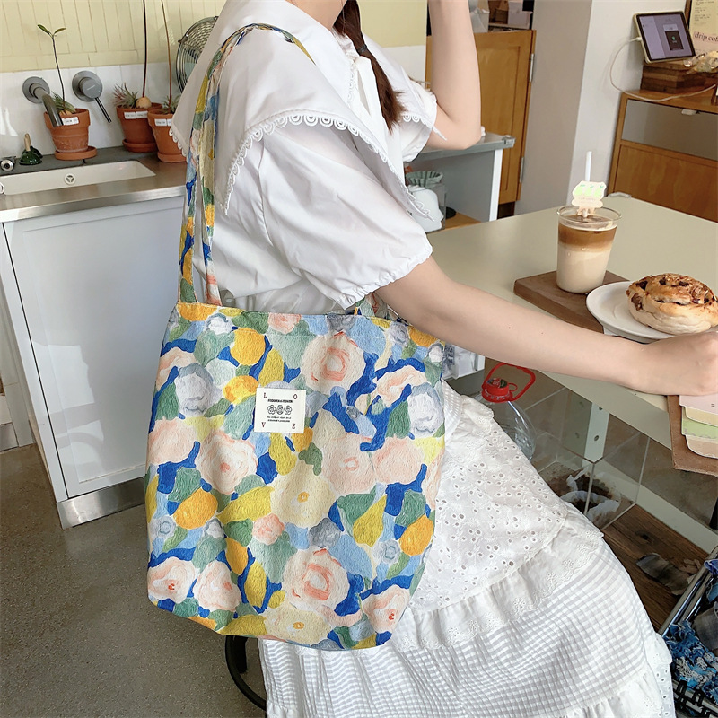 26101 Retro Summer Casual open-shoulder bag for women, Monet Garden print student travel canvas tote bag full figure