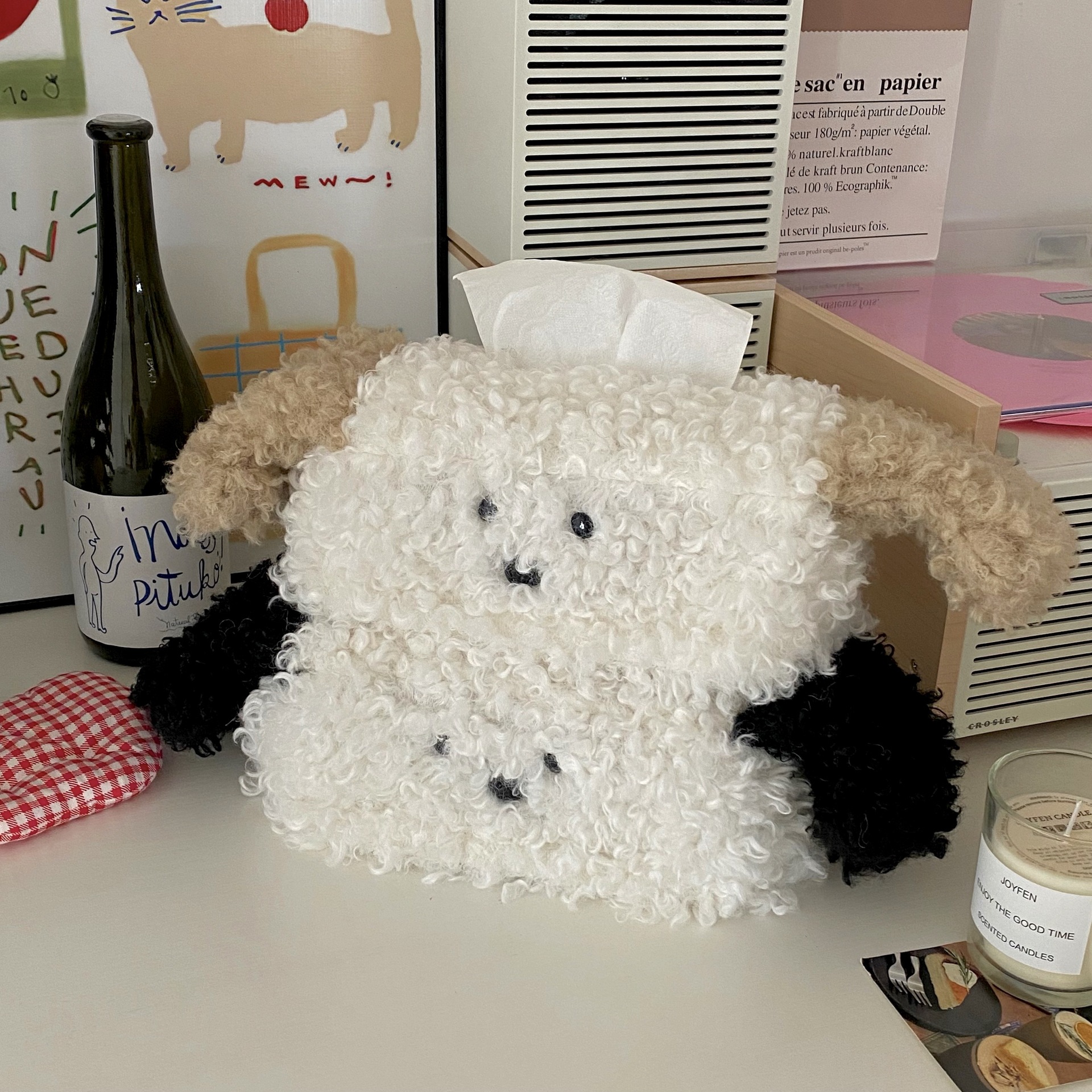 ins plush puppy tissue box, creative desktop coffee table tissue set, home living room tissue pack, car-mounted storage bag full figure
