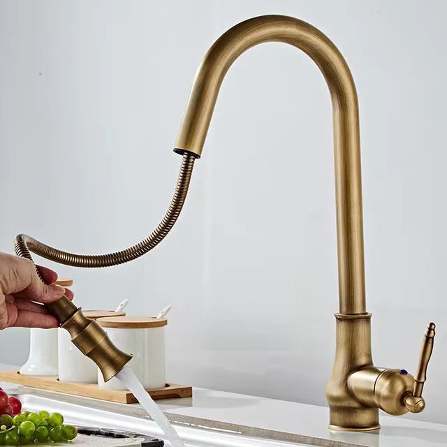 Copper retro European-style pull-out faucet, antique brushed gold sink, pull-out kitchen hot and cold water faucet details Picture