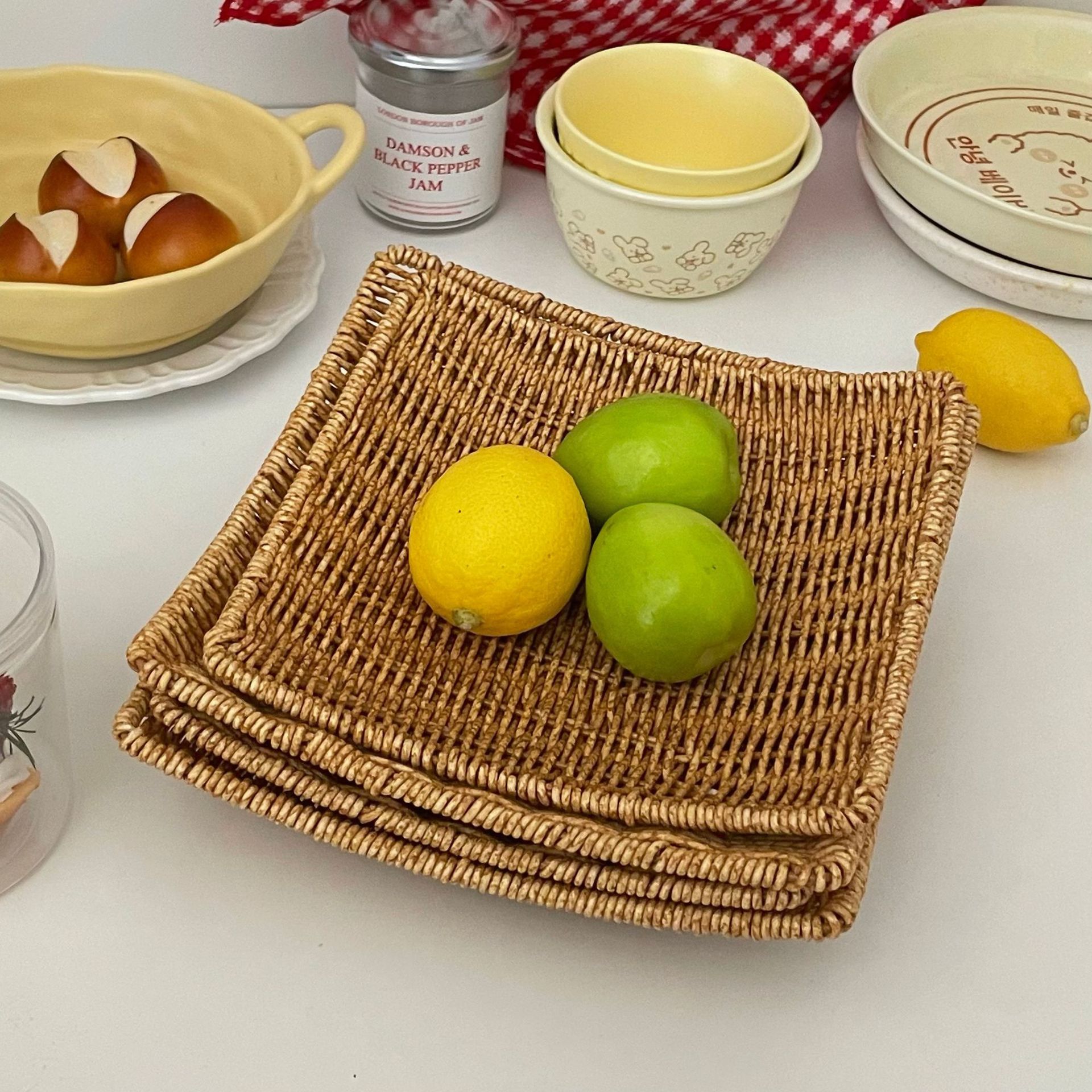 ins Japanese retro tea table, fruit plate, living room coffee table, dining room, rattan imitation, household snacks, snack basket, Nordic style Specification drawing