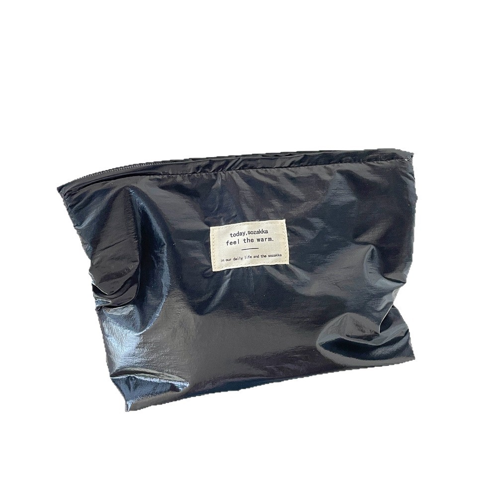 5691 stylish and niche silver glossy makeup bag, storage bag, large-capacity portable toiletry inner liner bag, and organizing bag Item Picture