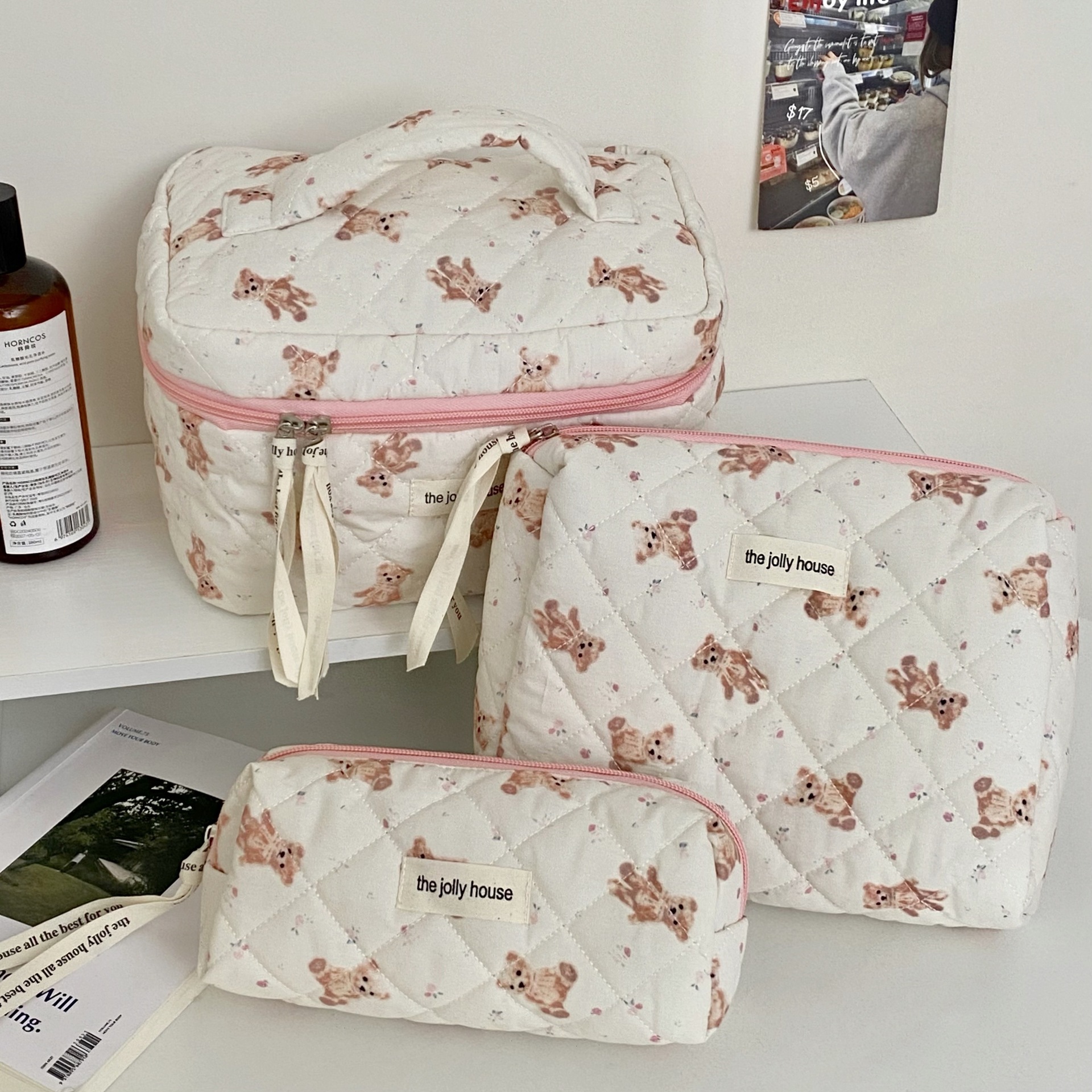 Cross-border pink bear makeup bag, women's portable large-capacity hand-held toiletry bag, cosmetics and skin care products storage bag full figure