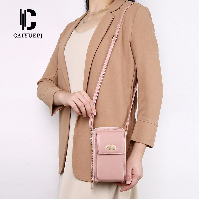 New niche Japanese and Korean style mobile phone bag, women's crossbody small bag, casual and simple, vertical multi-functional large capacity bag Application Scenario