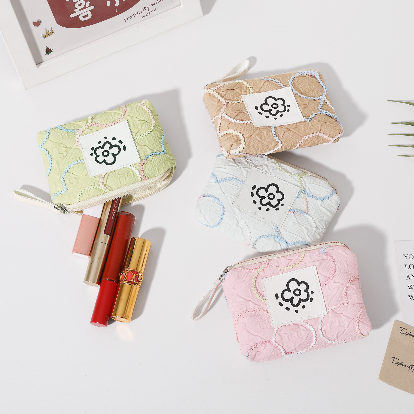 Japanese-style cute and simple waffle pocket women's wrist bag, summer flower, 2025 new style bag full figure