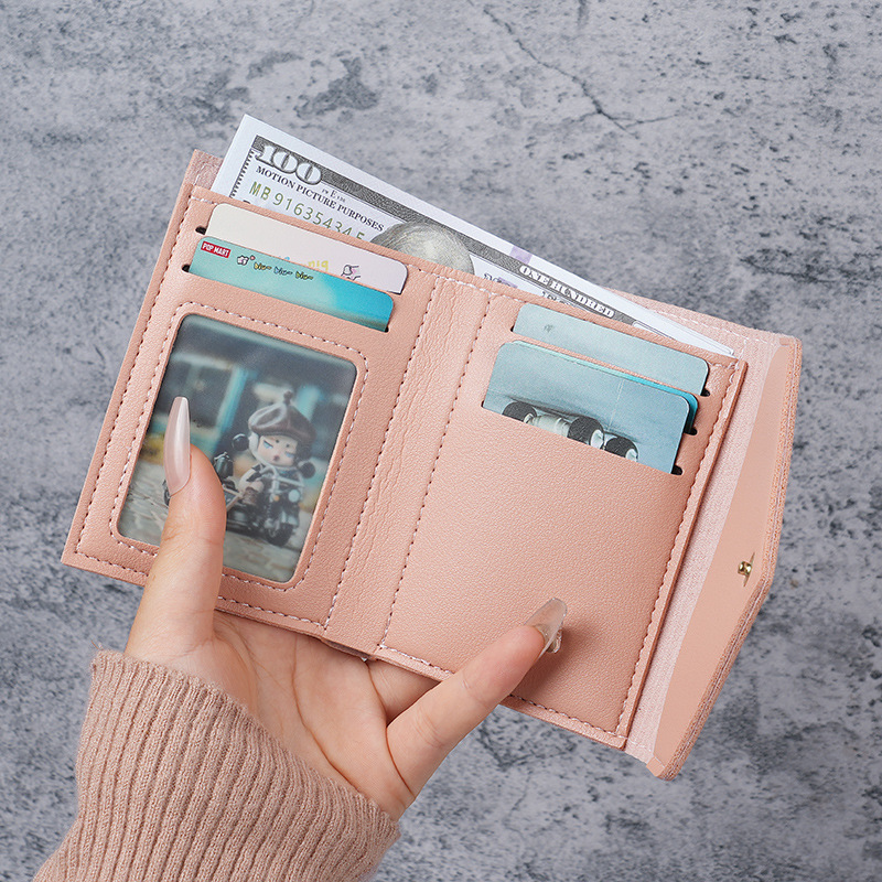 The new women's wallet is fashionable and simple, with a 30% discount. It is a short wallet with multiple compartments and multi-functional coin purse details Picture
