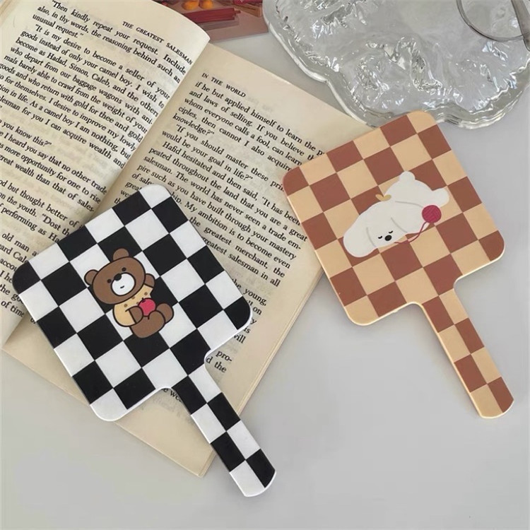 Original and copyrighted ~ A cute cartoon pudding dog handle makeup mirror in a niche InS-style, portable and portable handheld mirror Application Scenario