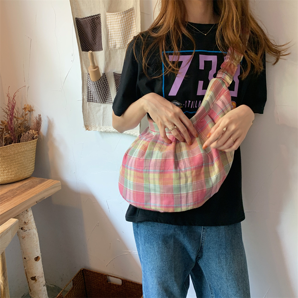 0691 New pleated large-capacity checkered single-shoulder bag, women's canvas bag, hand-held crossbody bag, women's commuter underarm bag full figure