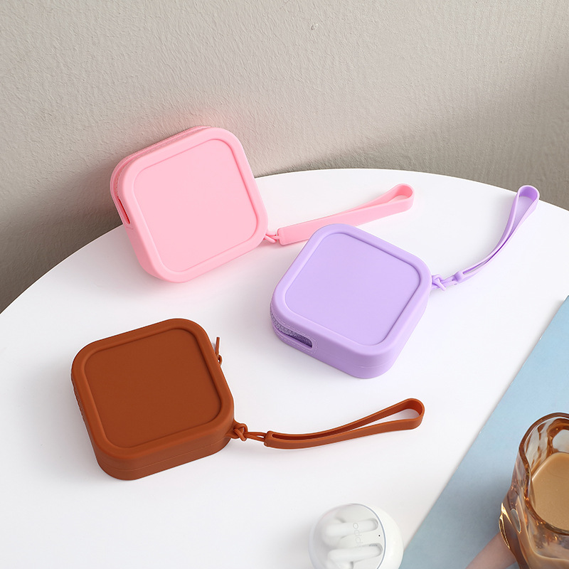 Silicone coin purse, small square bag, earphone storage bag, ID card bag, portable makeup bag, data cable, power bank storage bag Specification drawing