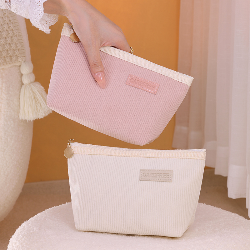 Customized link: Korean-style hand-held large-capacity portable travel transparent PVC toiletry bag, Pu waterproof matte makeup bag full figure
