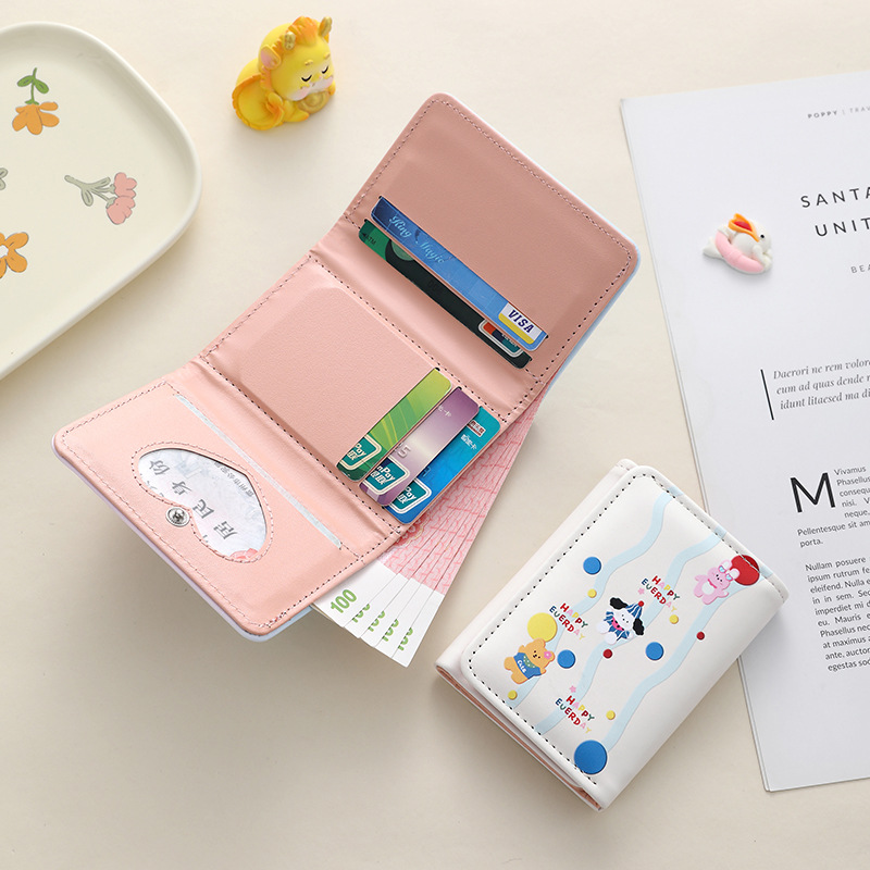 The new mini and cute card case features a large-capacity cartoon 30% discount wallet, anti-theft card, is compact and portable with multiple card slots and a high level of appearance details Picture