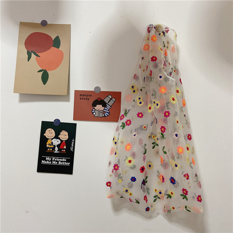0492 New style mesh embroidered colorful flower fairy Bag, cute and fresh mesh hand-carry bag wholesale supply Item Picture