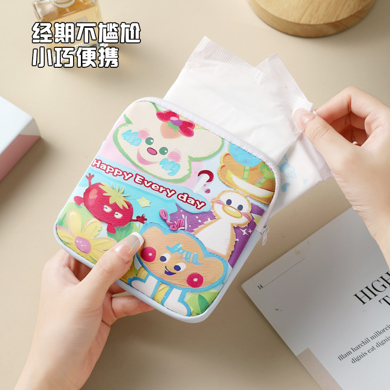 Cartoon sanitary napkin storage bag, cute girl makeup bag, sanitary napkin storage bag, ins cartoon menstrual bag, waterproof Specification drawing