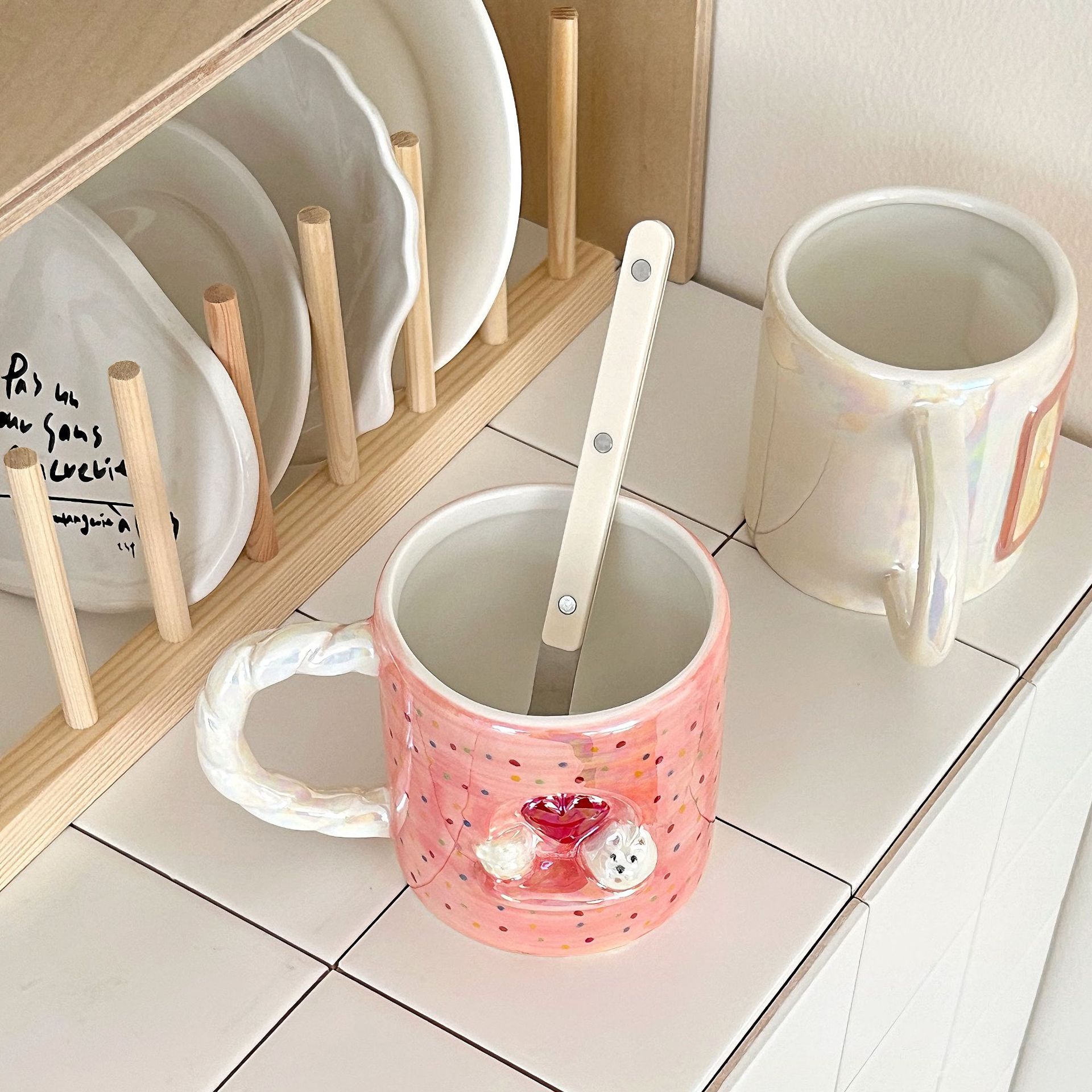 Cartoon heart-shaped puppy mug, girlish heart, high appearance level ceramic cup, couple breakfast coffee cup, high-temperature resistant water cup Item Picture