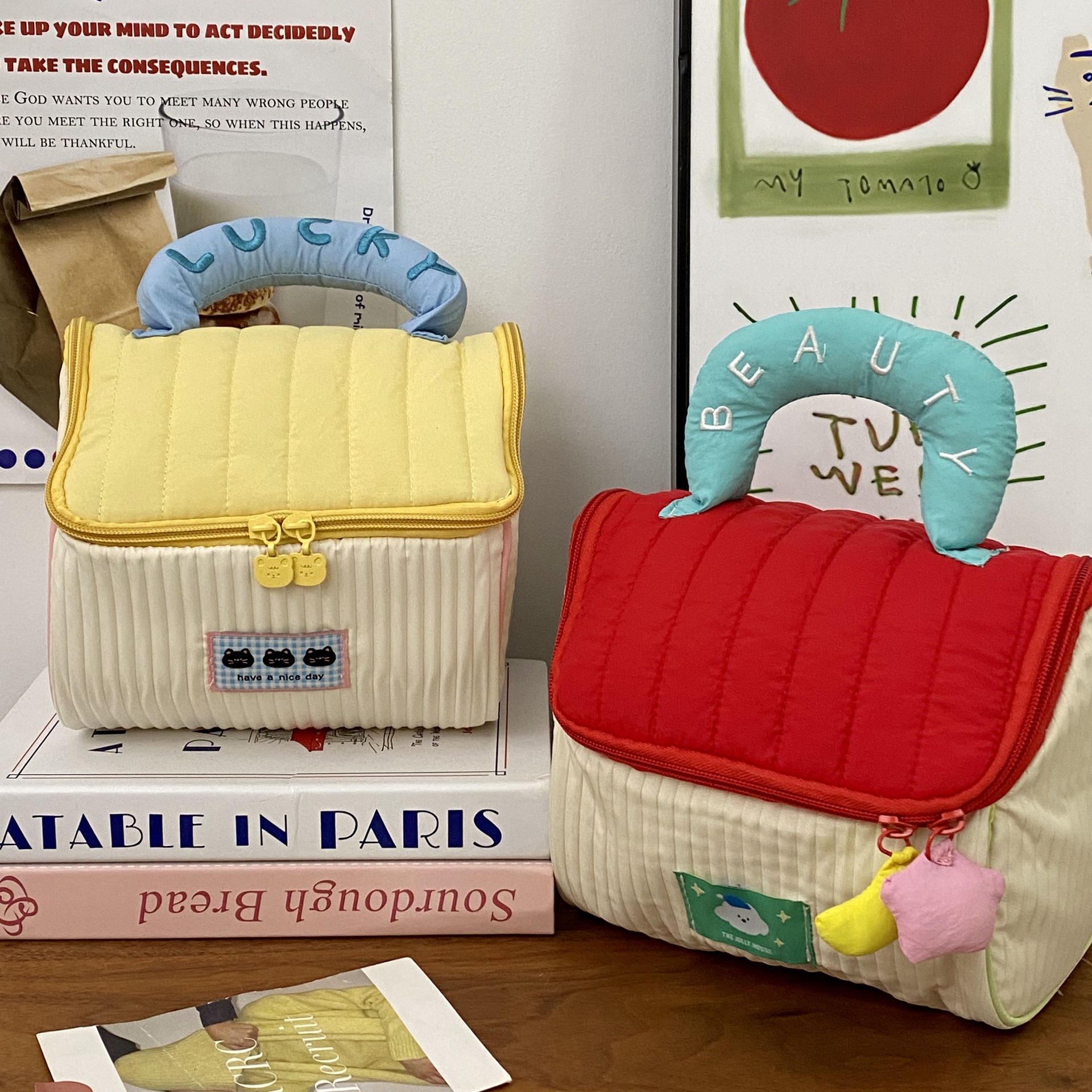 Cute House Makeup bag, large-capacity portable zoned storage bag for women, Travel handbag, Multi-functional toiletry bag Specification drawing