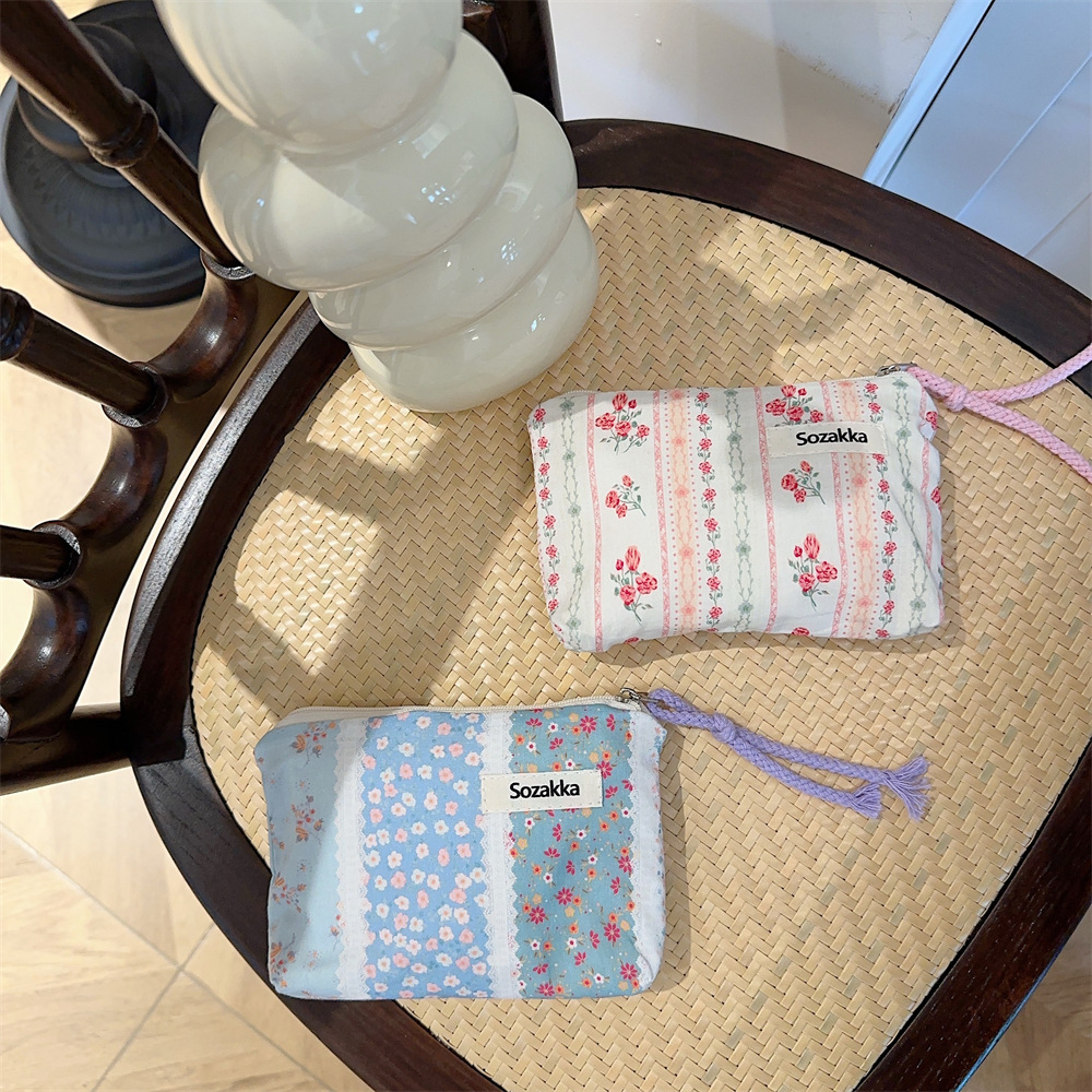 34224 ins fresh and light makeup bag, fabric storage, lipstick, coin purse, portable inner bag, toiletry clutch full figure