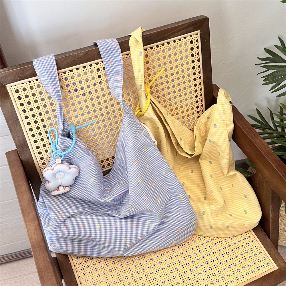 4481 Gentle cream-colored polka dot Summer large-capacity, fresh and simple single-shoulder fashionable women's bag, fabric bag, crossbody underarm bag details Picture