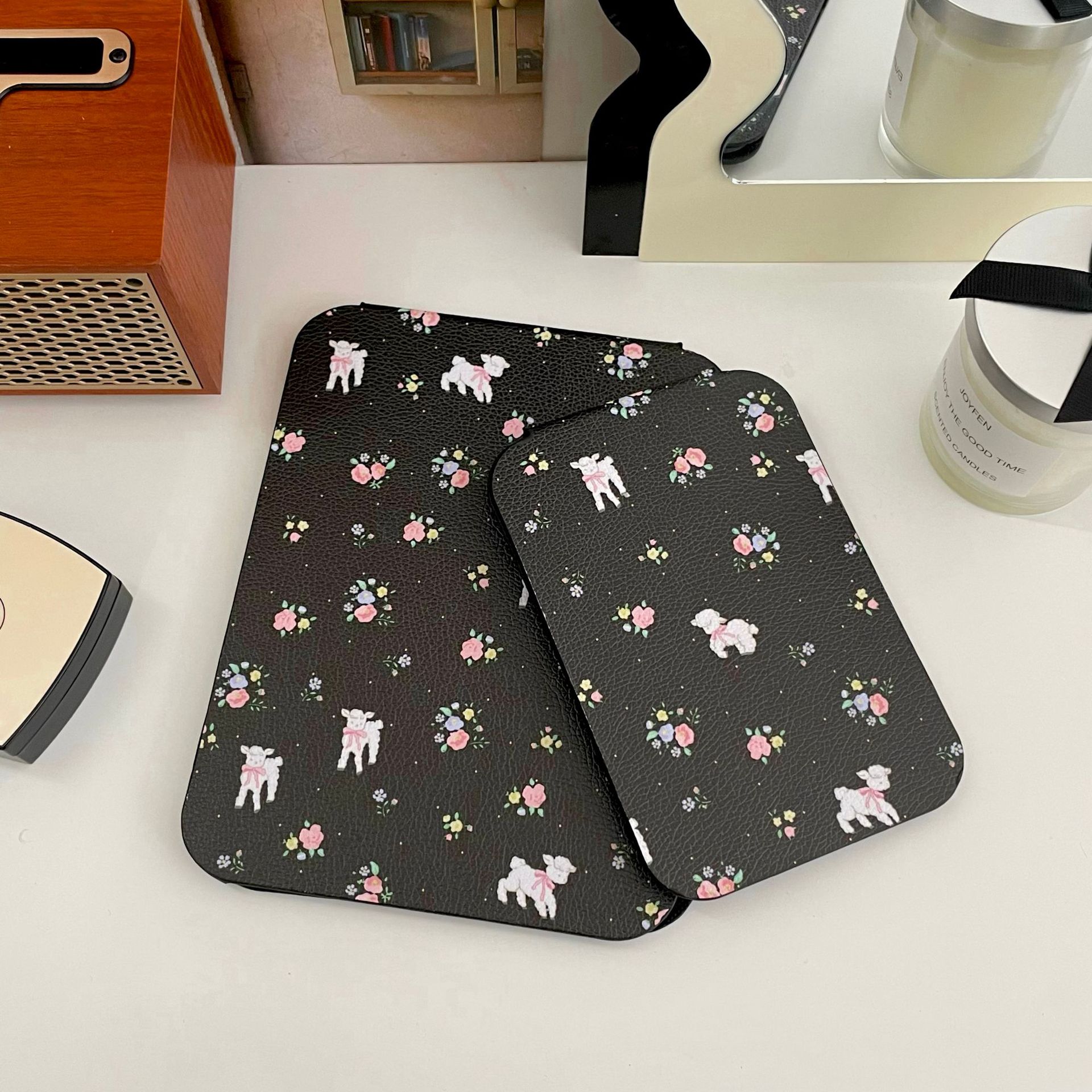 Flower Little Lamb Folding Mirror for Women 2025 New Model Portable office, dormitory, home makeup mirror for Women, small portable mirror Application Scenario