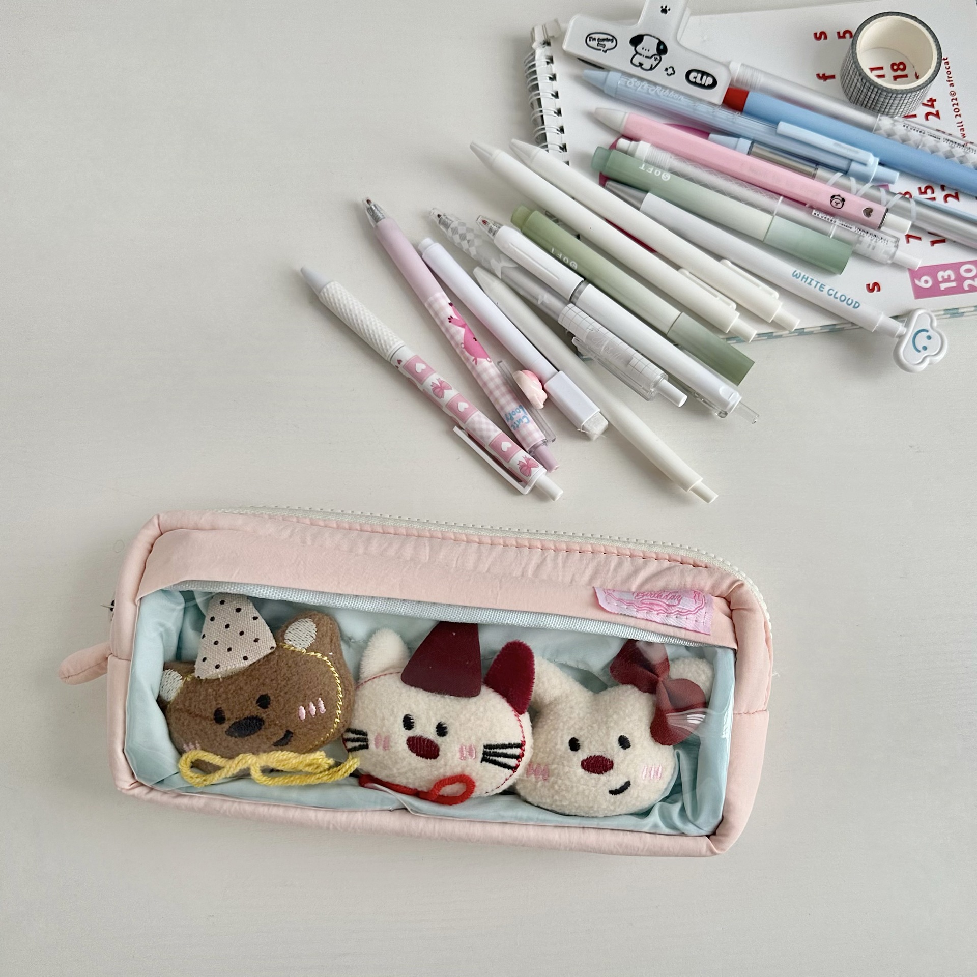 Korean-style sugar cube painbag pen case, niche design sense, large-capacity stationery storage bag, storage bag, junior and senior high school stationery box details Picture