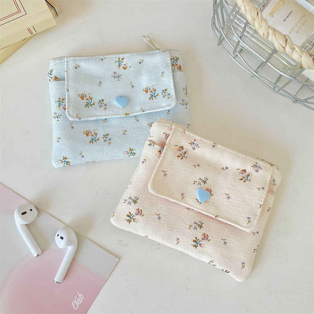 5681 Korean-style ins card case, versatile, large-capacity coin purse, miscellaneous bag, double-layered storage for ID cards and bank cards Application Scenario