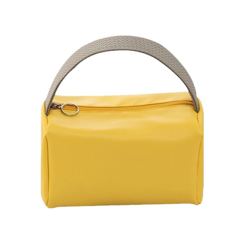 The new PU solid-color makeup bag, large-capacity waterproof toiletry bag, and high appearance level are perfect for carrying and storing when traveling or going out Item Picture