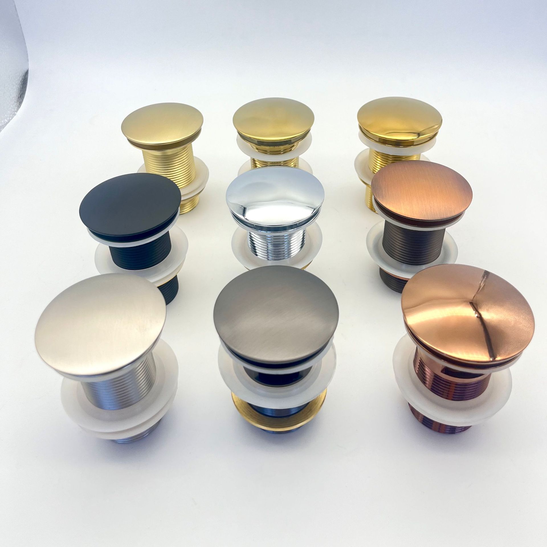We supply jumping drains, zinc alloy drains, stainless steel washbasins, perforated water dispensers, washbasins and drainage devices Application Scenario