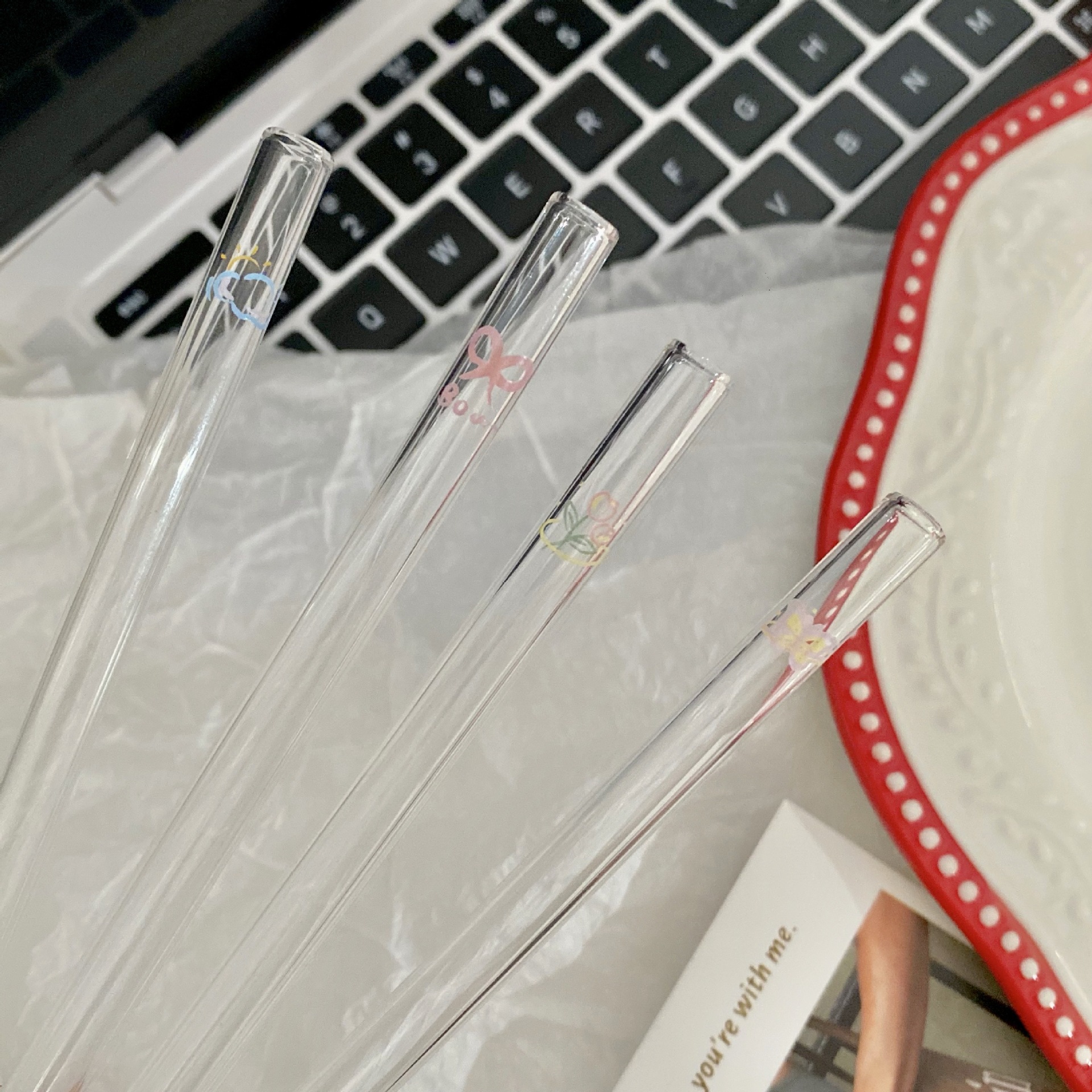 So beautiful! ins glass straws, exquisite butterfly eco-friendly drinking straws, coffee and milk, cute and heat-resistant straws for adults Specification drawing
