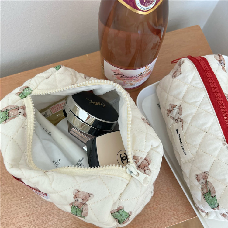 Ins-style bear and rabbit makeup bag, large-capacity stationery storage bag, pen case, portable travel toiletry bag, three-piece set Specification drawing