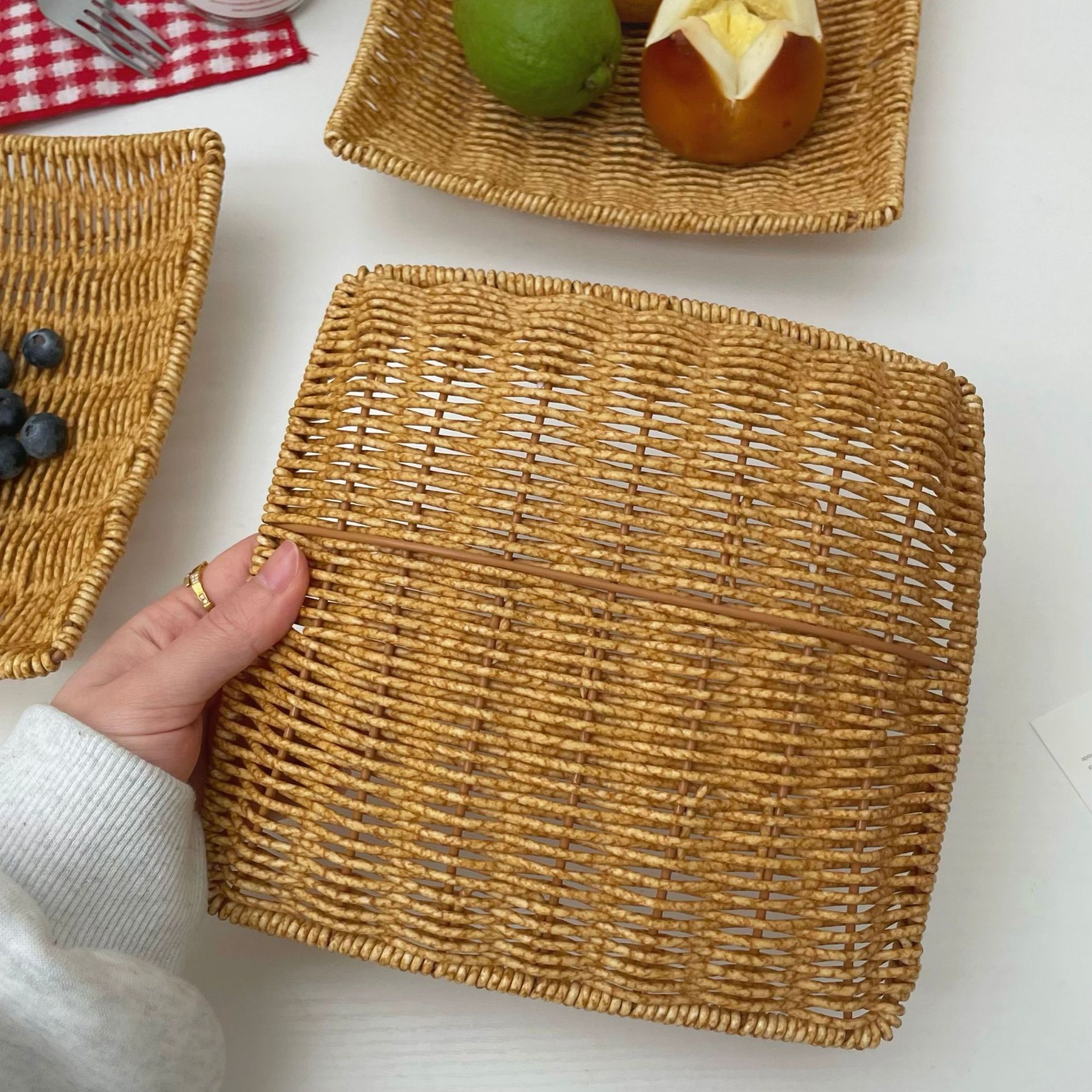 ins Japanese retro tea table, fruit plate, living room coffee table, dining room, rattan imitation, household snacks, snack basket, Nordic style Application Scenario