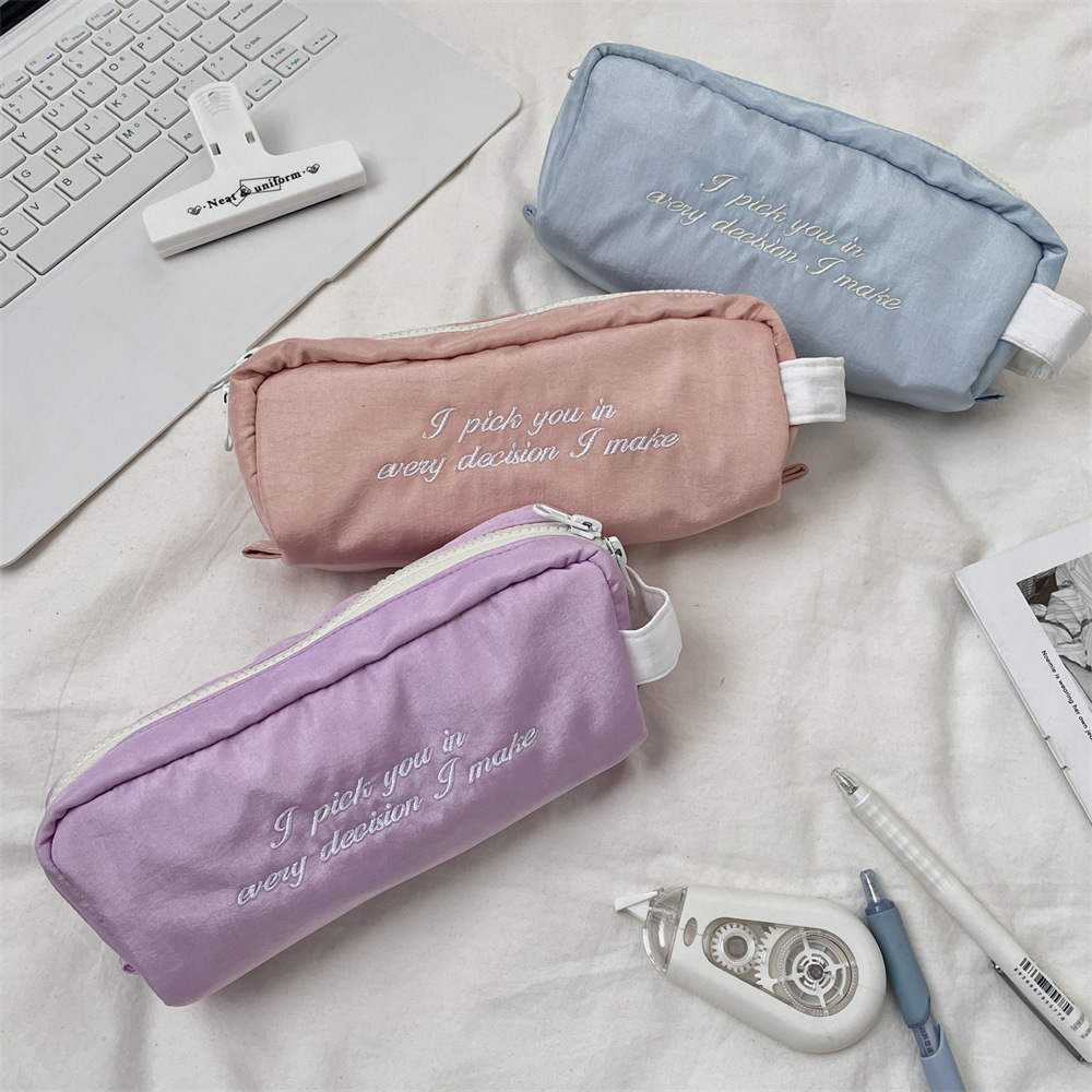 54202 Korean-style bow embroidery pen case, large-capacity, multi-functional, high-appearance-level stationery pencil box for male and female students Specification drawing